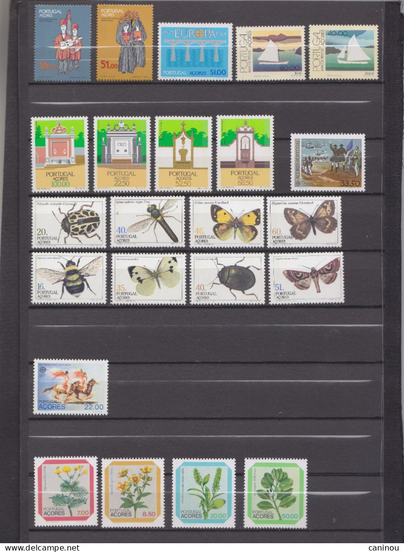 PORTUGAL ACORES LOT 47 TIMBRES  1980 - 1986  NEUFS SANS CHARNIERES - Azoren