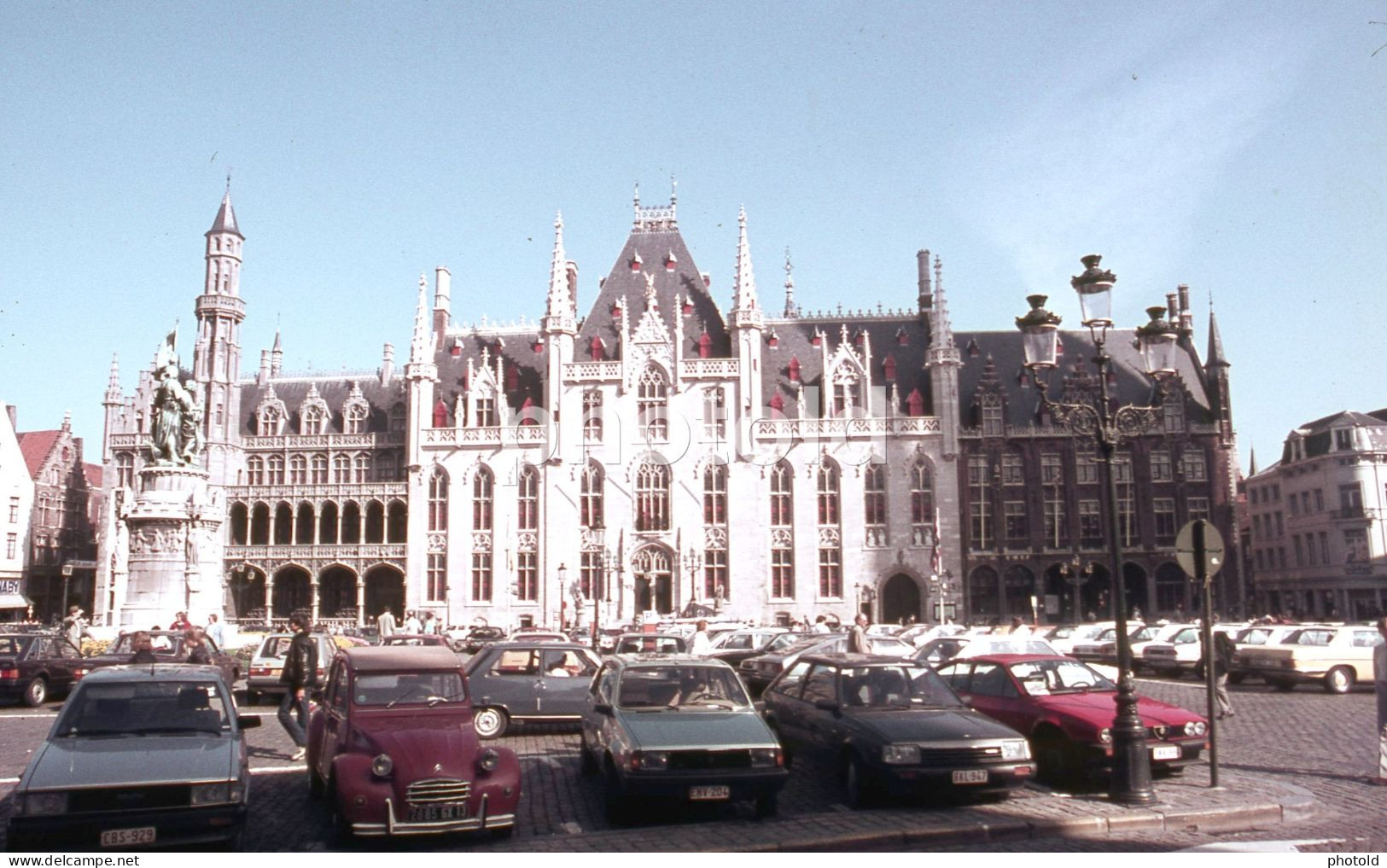 1984 CITROEN 2CV ALFA ROMEO GTV BRUGES BELGIUM BELGIQUE AMATEUR 35mm DIAPOSITIVE SLIDE Not PHOTO No FOTO NB3949 - Diapositives (slides)