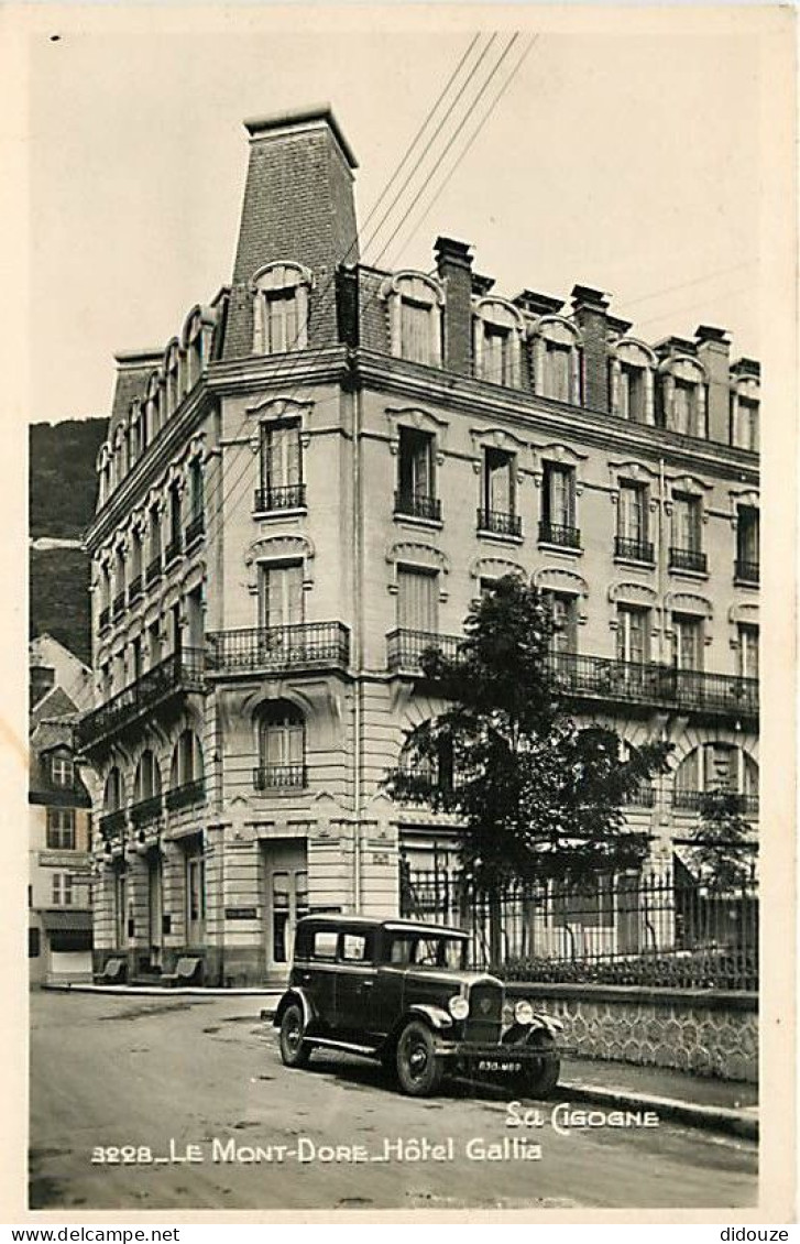 Automobiles - Le Mont Dore - Hotel Gallia - CPSM Format CPA - Voir Scans Recto-Verso - Passenger Cars