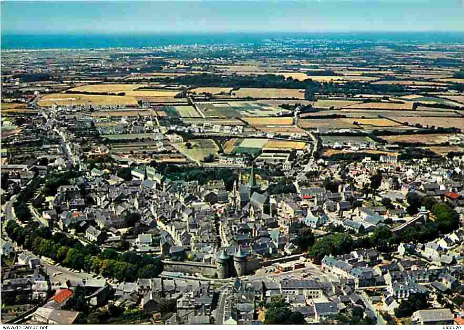 44 - Guérande - Les Remparts Et La Porte St Michel - Vue Aérienne - Carte Neuve - CPM - Voir Scans Recto-Verso - Guérande