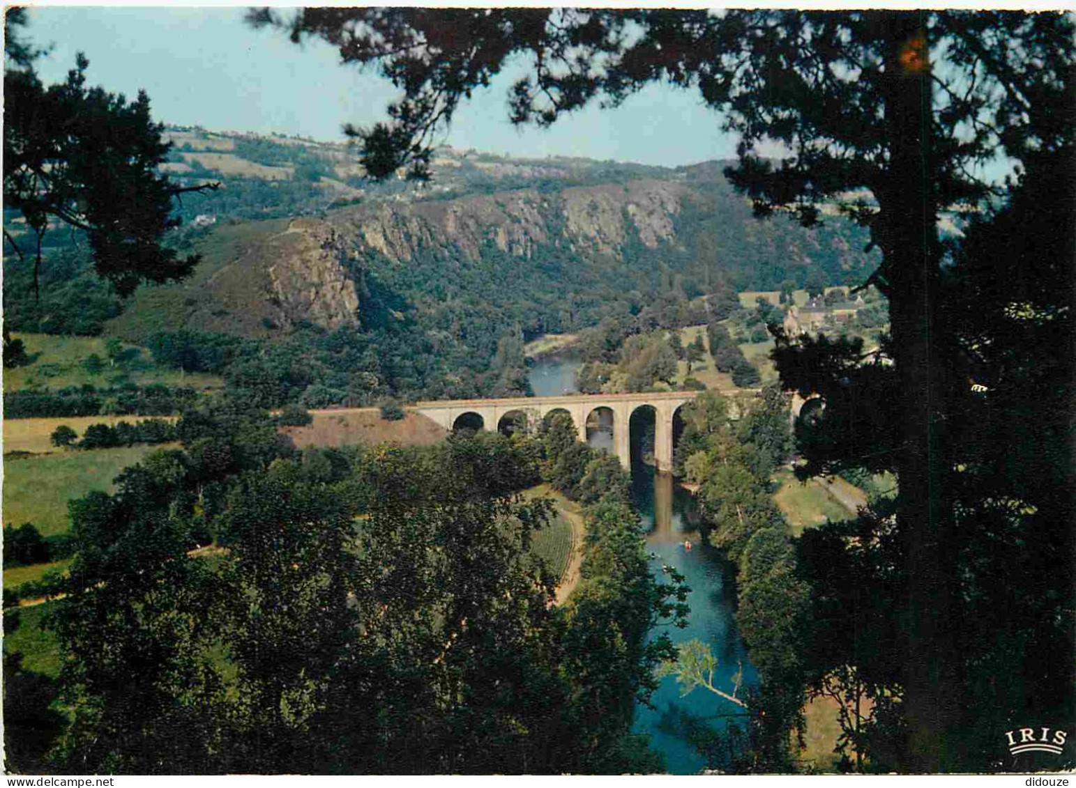 14 - Clecy - Les Bords De L'Orne - Le Viaduc Et Les Rochers Des Parcs - CPM - Voir Scans Recto-Verso - Clécy