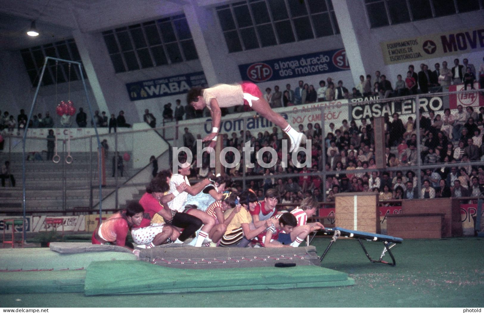 17 SLIDES SET 1984 GINASTICA SPORT LISBOA BENFICA SLB PORTUGAL BOYS GIRLS 35mm DIAPOSITIVE SLIDE Not PHOTO FOTO NB3955 - Diapositive