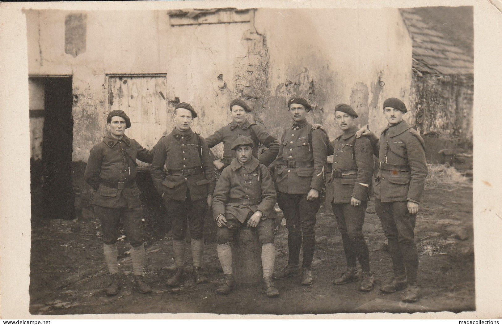 Chelles (77 - Seine Et Marne)  Carte Photo - Groupe De Militaires - Militaria - Chelles