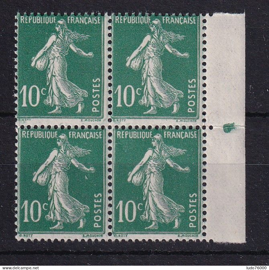 D 777 / LOT N° 159 BLOC DE 4  NEUF** COTE 6€ - Collections