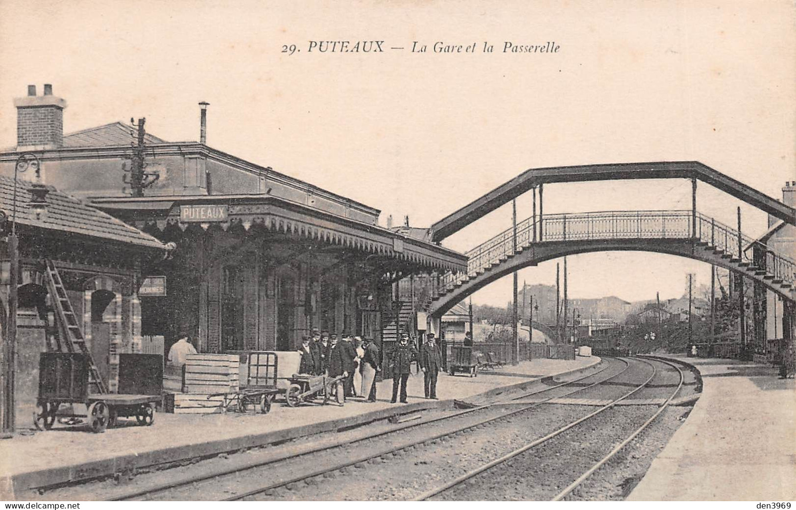 PUTEAUX (Hauts-de-Seine) - La Gare Et La Passerelle - Voie Ferrée - Ecrit (2 Scans) - Puteaux