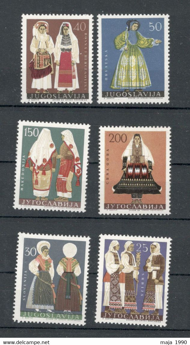 YUGOSLAVIA MNH/MH SET - COSTUMES - 1964. - Neufs