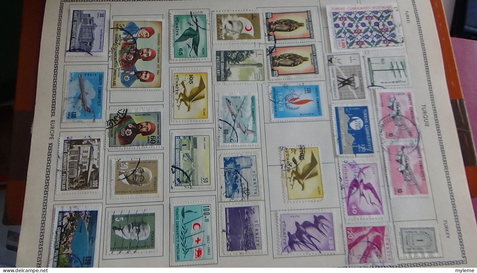 AZ146 Album de timbres oblitérés (toutes les photo n'ont pas été prises + plaquette de timbres ** de France. A saisir !!