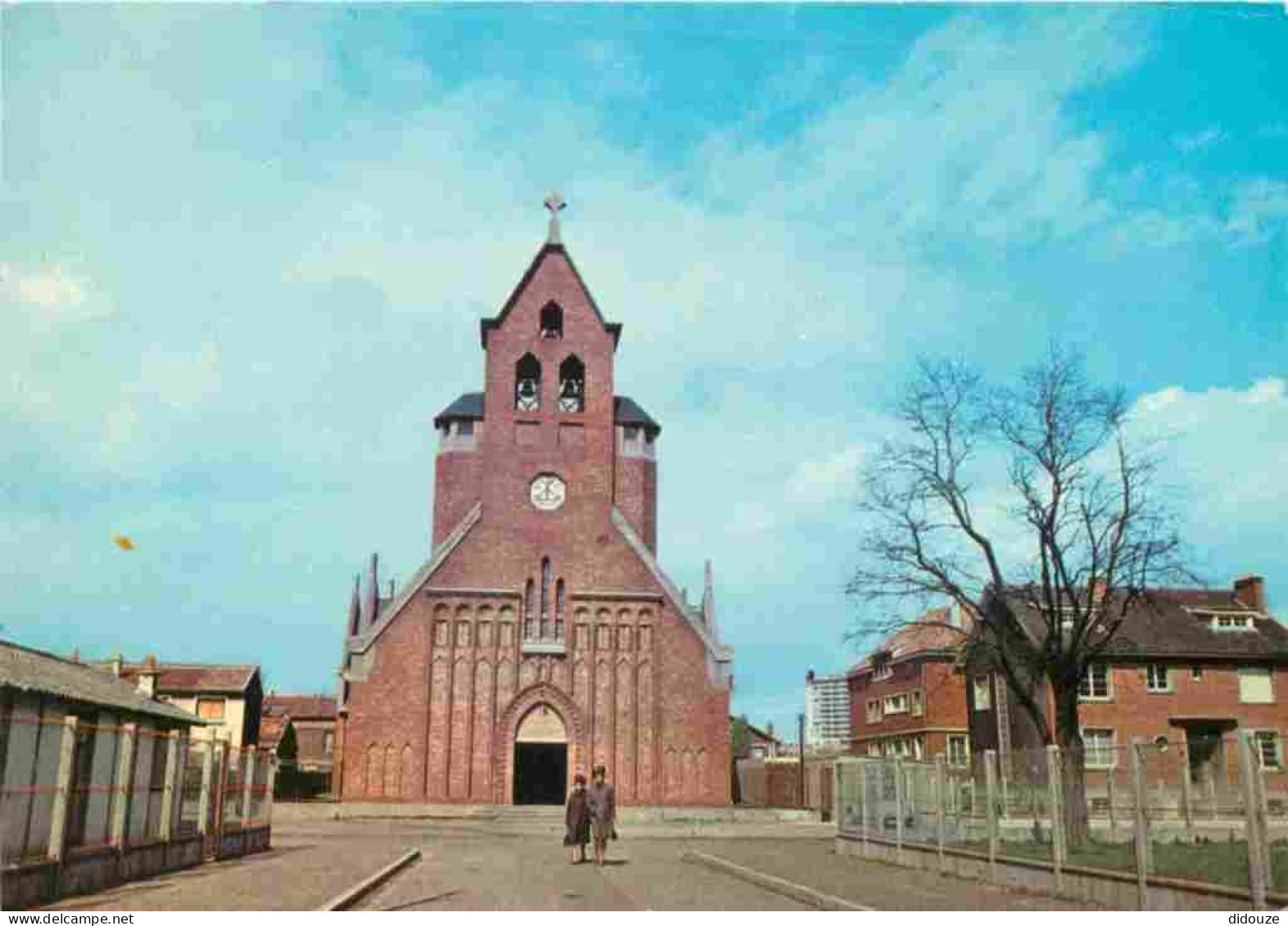 93 - Le Blanc Mesnil - L'église Saint-Charles - CPM - Voir Scans Recto-Verso - Le Blanc-Mesnil