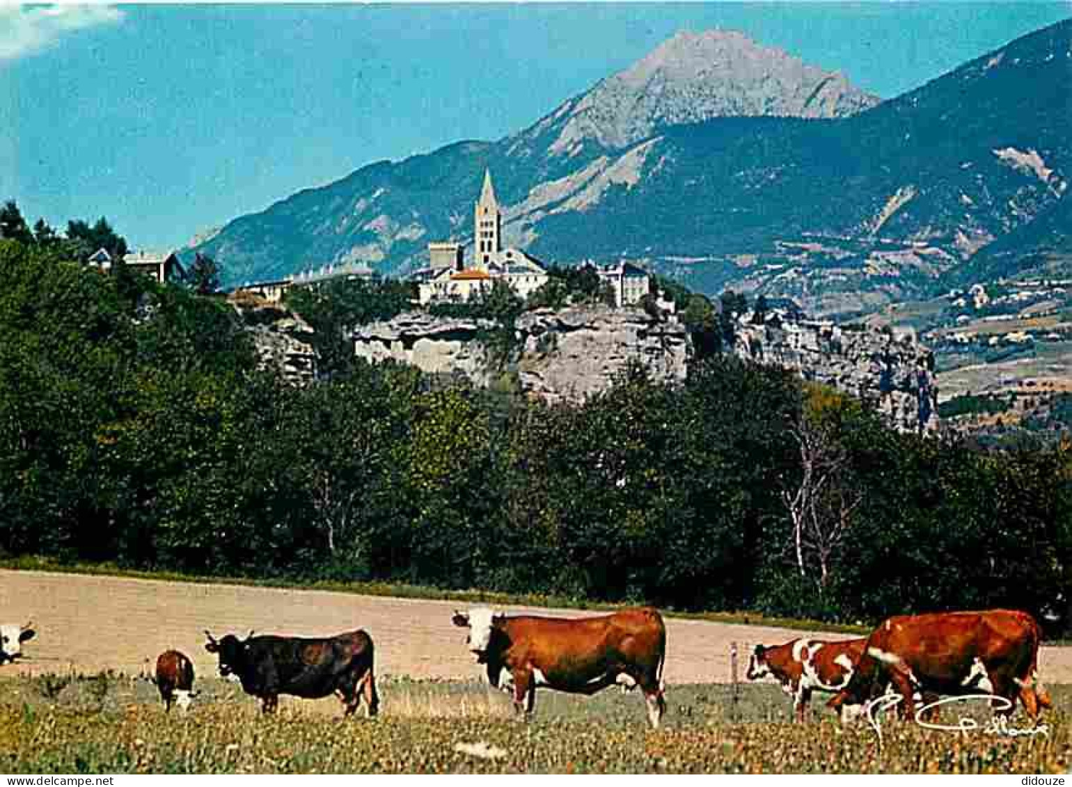 Animaux - Vaches - Hautes Alpes - Lac De Serre-Ponçon - Embrun - Vue Générale - Carte Neuve - CPM - Voir Scans Recto-Ver - Vaches