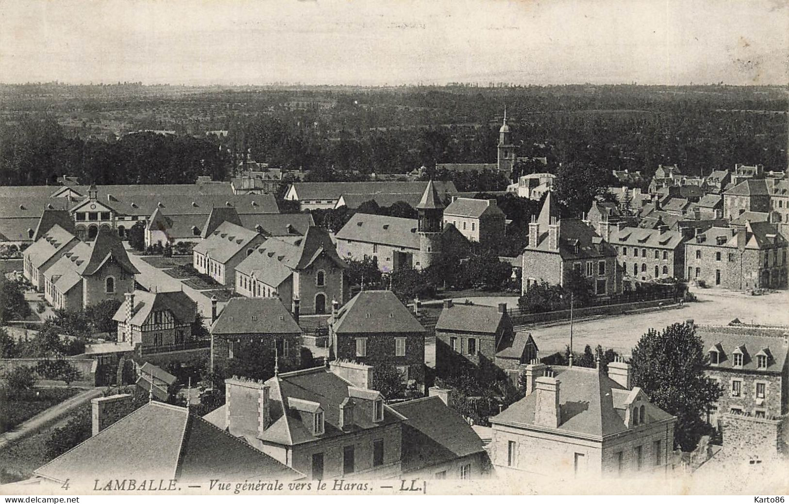 Lamballe * Vue Générale Vers Le Haras - Lamballe