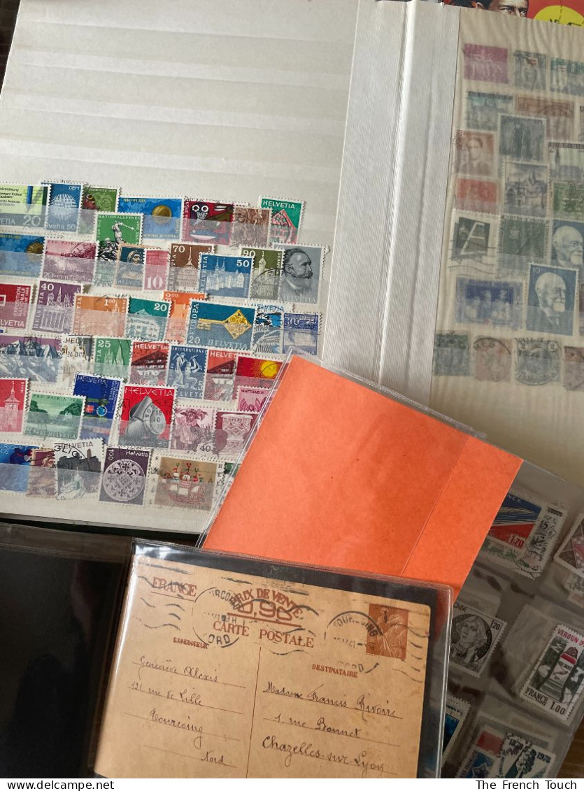 Très grand lot de timbres en vrac