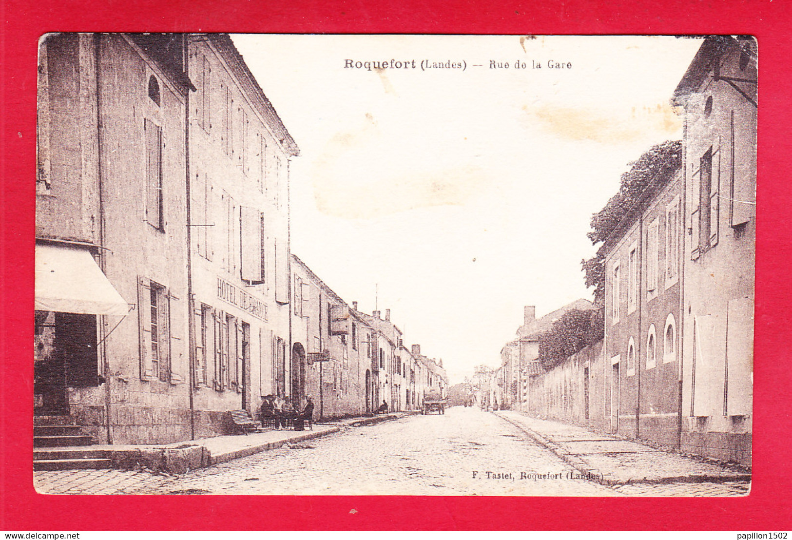 F-40-Roquefort-02A16   Rue De La Gare, Hôtel, Cpa  - Roquefort