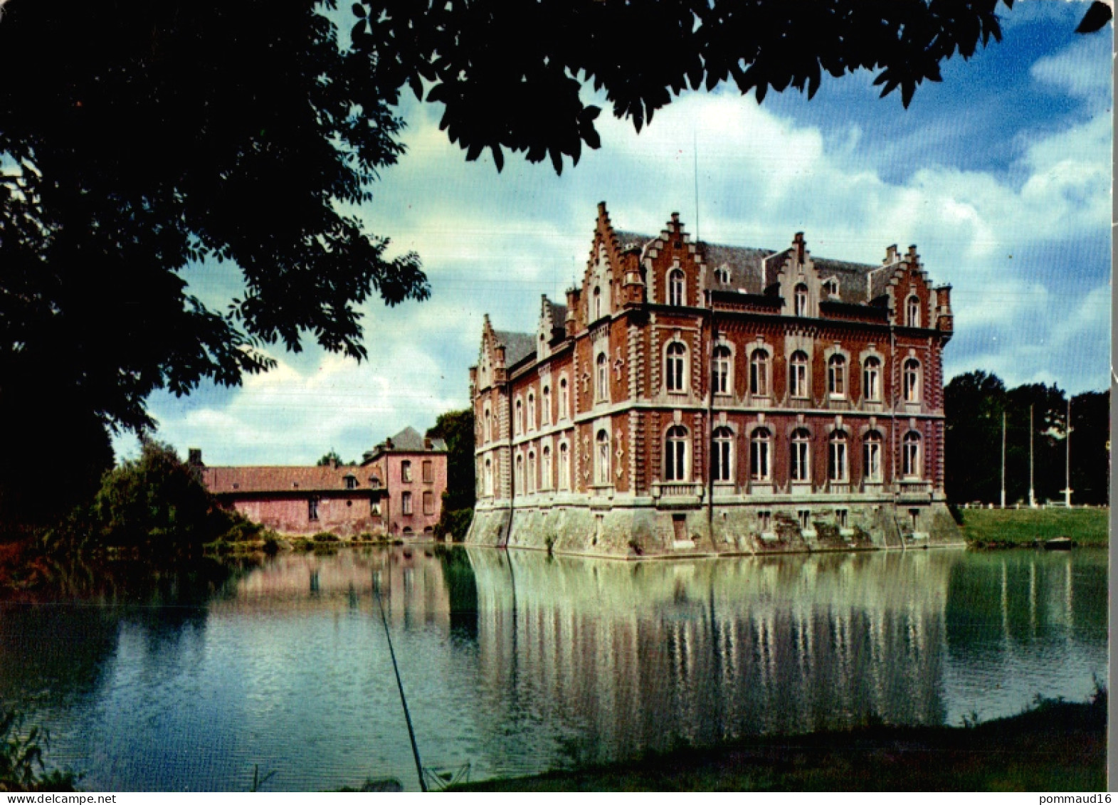 CPM Estaimbourg Château De Bourgogne - Châteaux