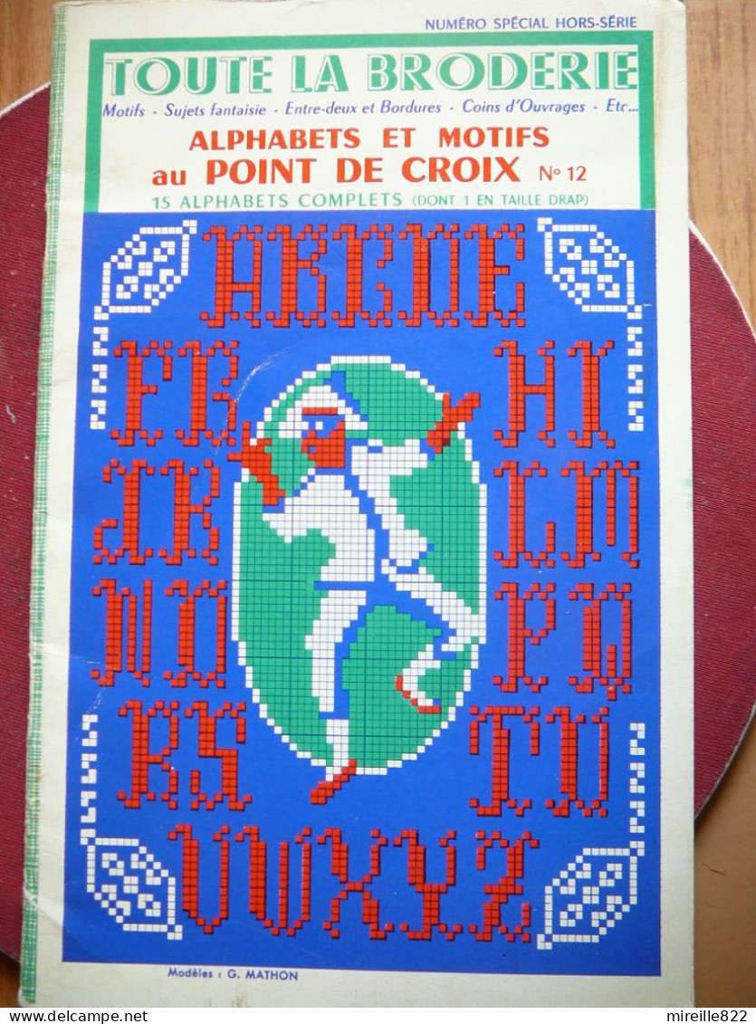 Revue Toute La Broderie N°12 - Punto De Cruz