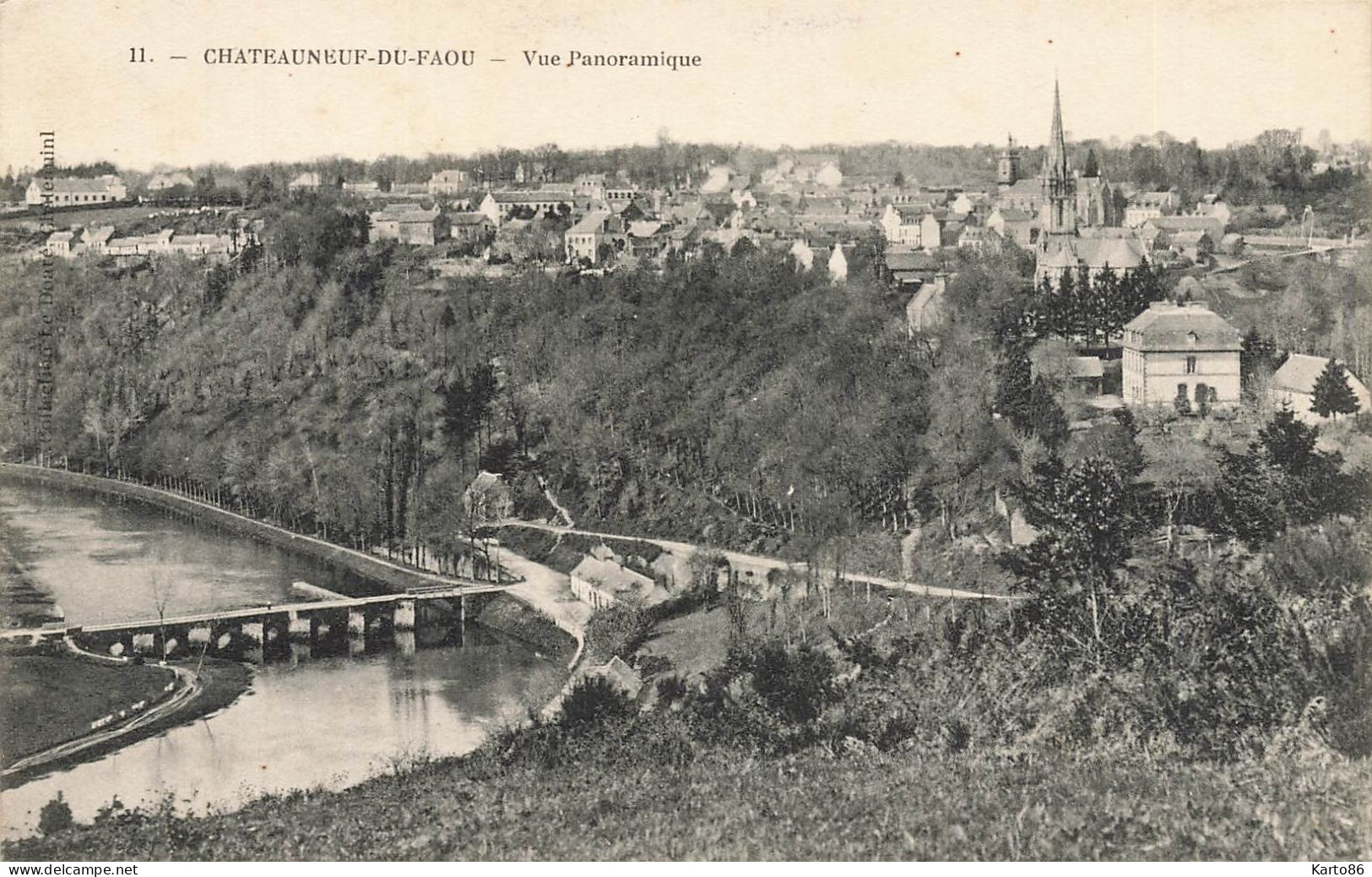 Châteauneuf Du Faou * Vue Panoramique Du Village * Le Pont - Châteauneuf-du-Faou