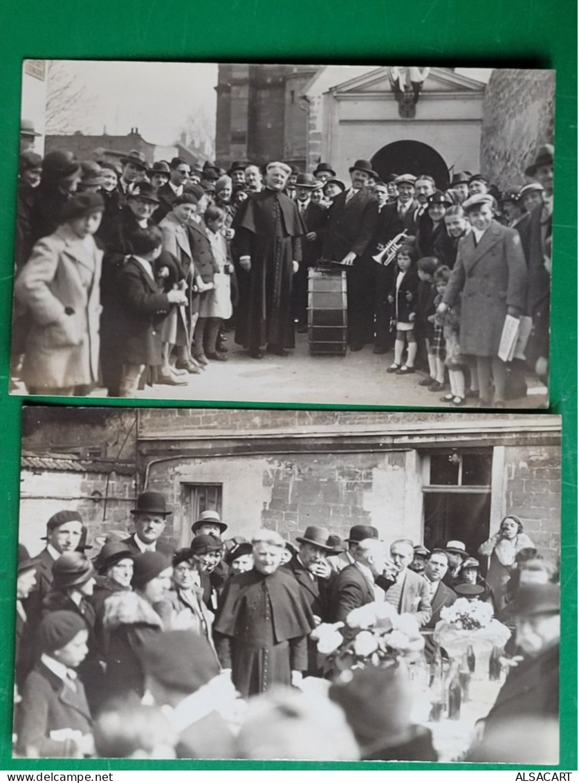 2 Cartes Photos , Foule Et Musique Devant Une église à Situer , Curé - To Identify