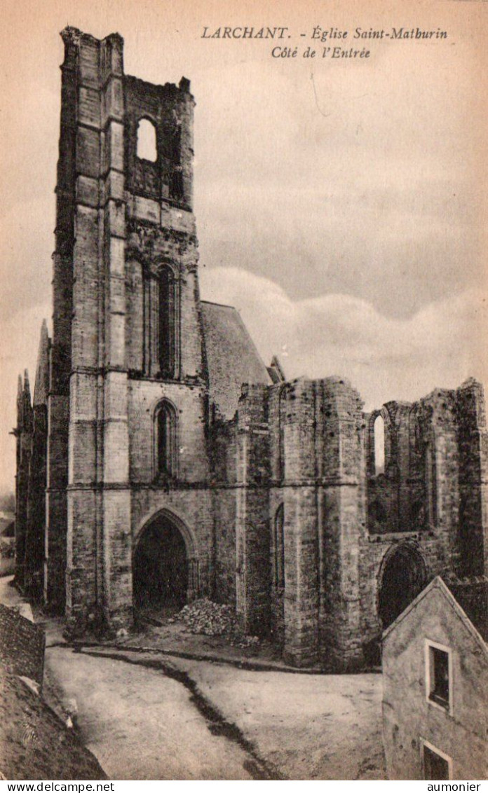LARCHANT ( 77 ) - Eglise Saint-Mathurin - Coté De L'entrée - Larchant