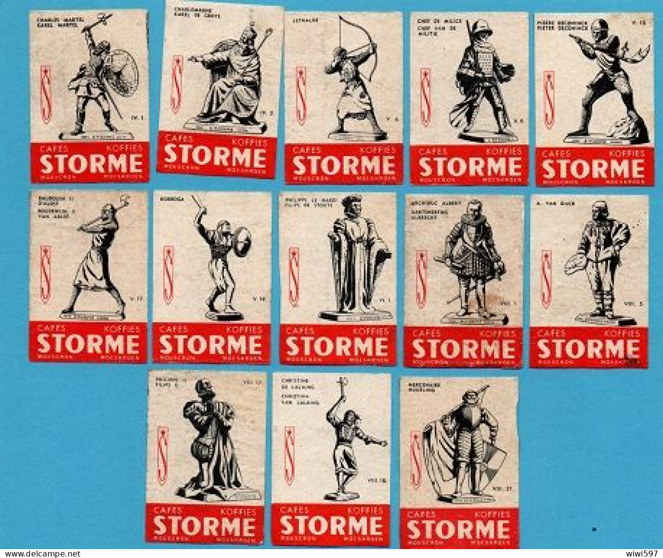 13 ÉTIQUETTES DE BOITES D'ALLUMETTES STORME - HISTOIRE - FOND ROUGE - Matchbox Labels