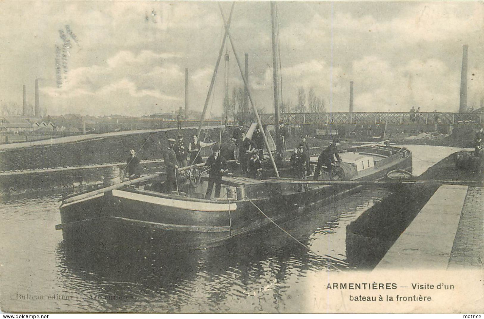 ARMENTIERES - Visite D'un Bateau (péniche), à La Frontière (douaniers). - Douane