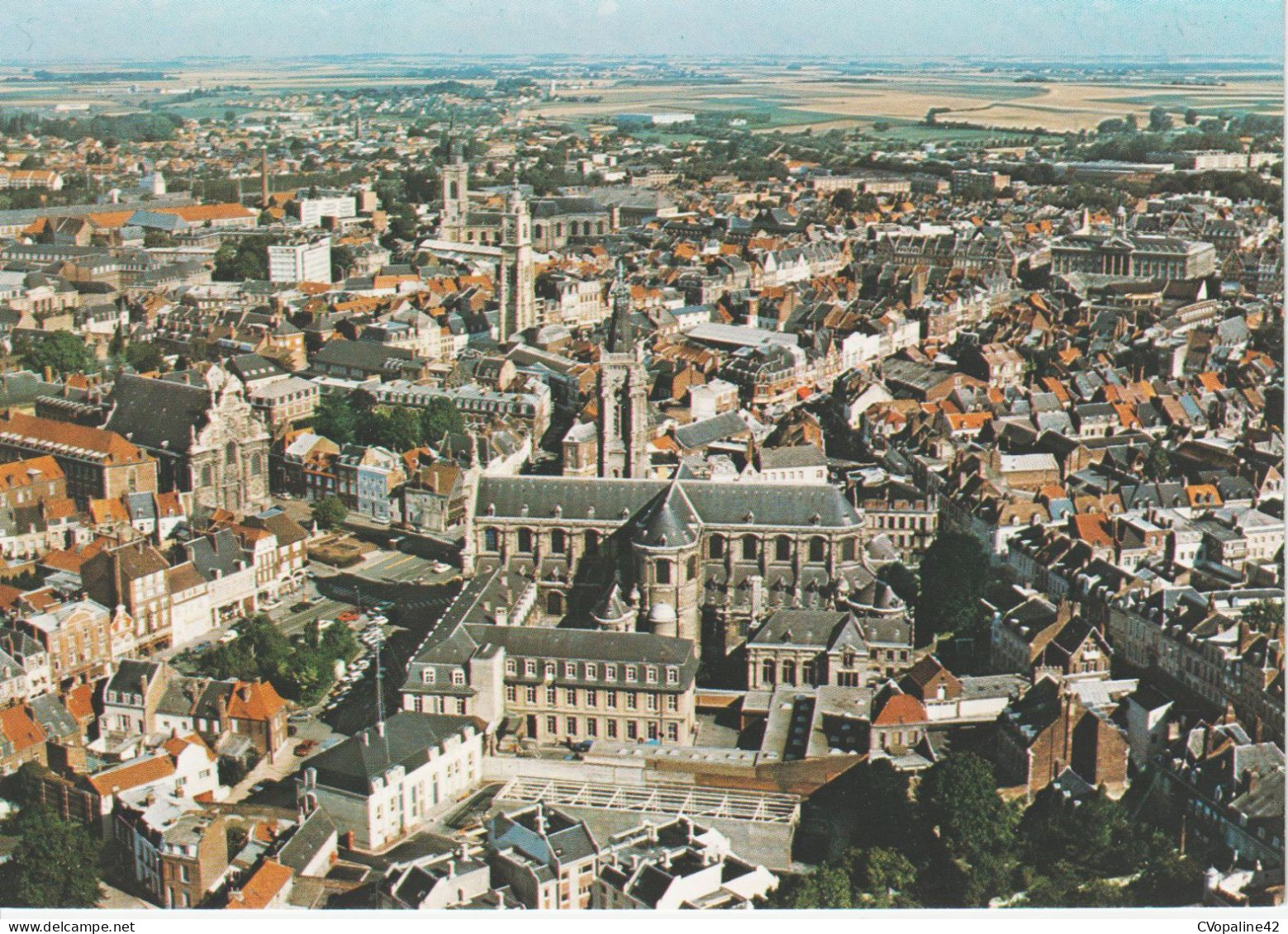 CAMBRAI (59) Vue Générale - Les Trois Clochers  CPSM  GF - Cambrai