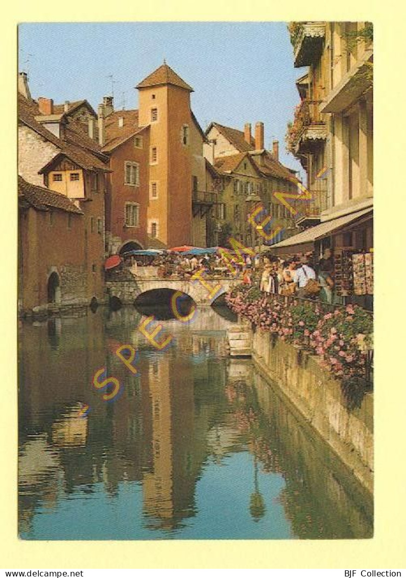 74. ANNECY – Les Quais Du Vieux Canal – Le Pont Morens – Les Vieux Quartiers (animée) - Annecy-le-Vieux