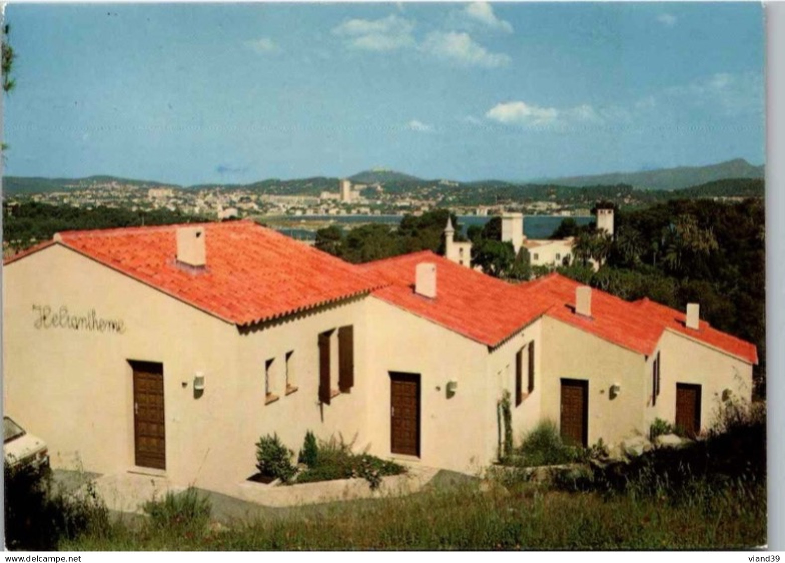 SAINT MANDRIER. -  Village Vacances SNCF. " Le Vert Bois "     Cachet Postal. 198" - Saint-Mandrier-sur-Mer