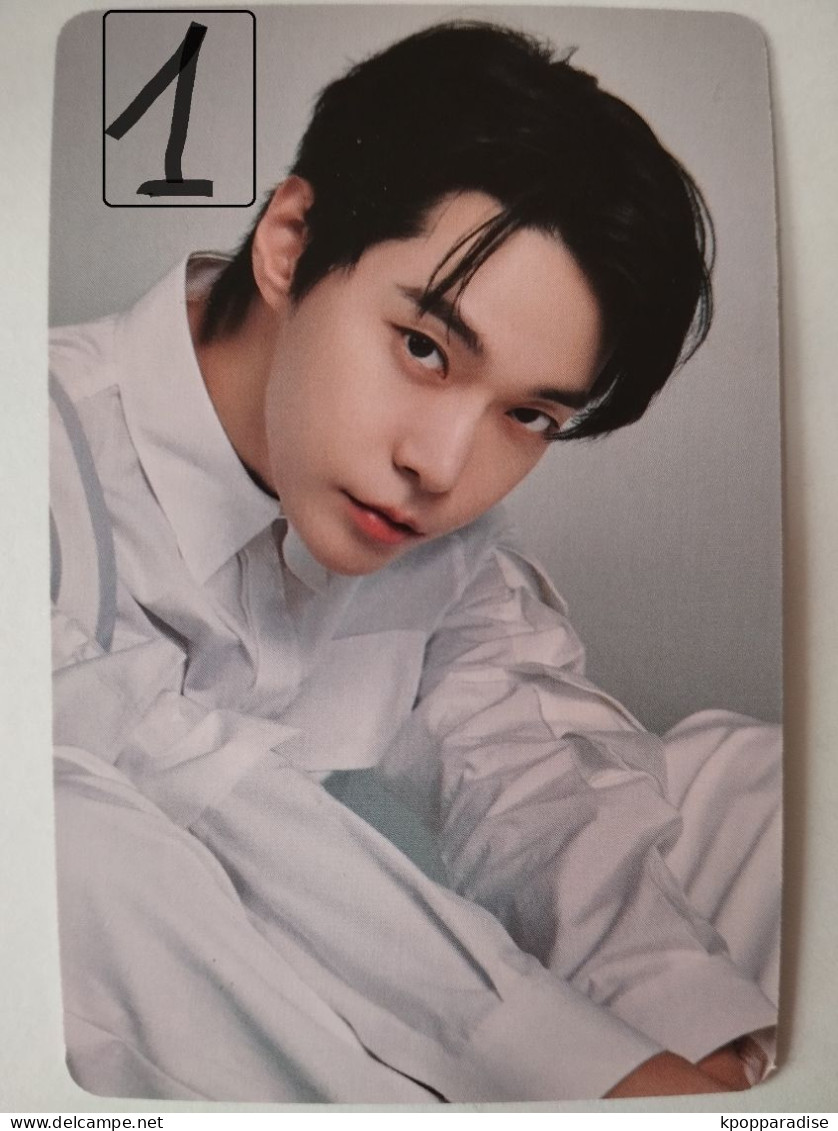 Photocard K POP Au Choix  NCT 127 2024 Season's Greetings Doyoung - Objets Dérivés