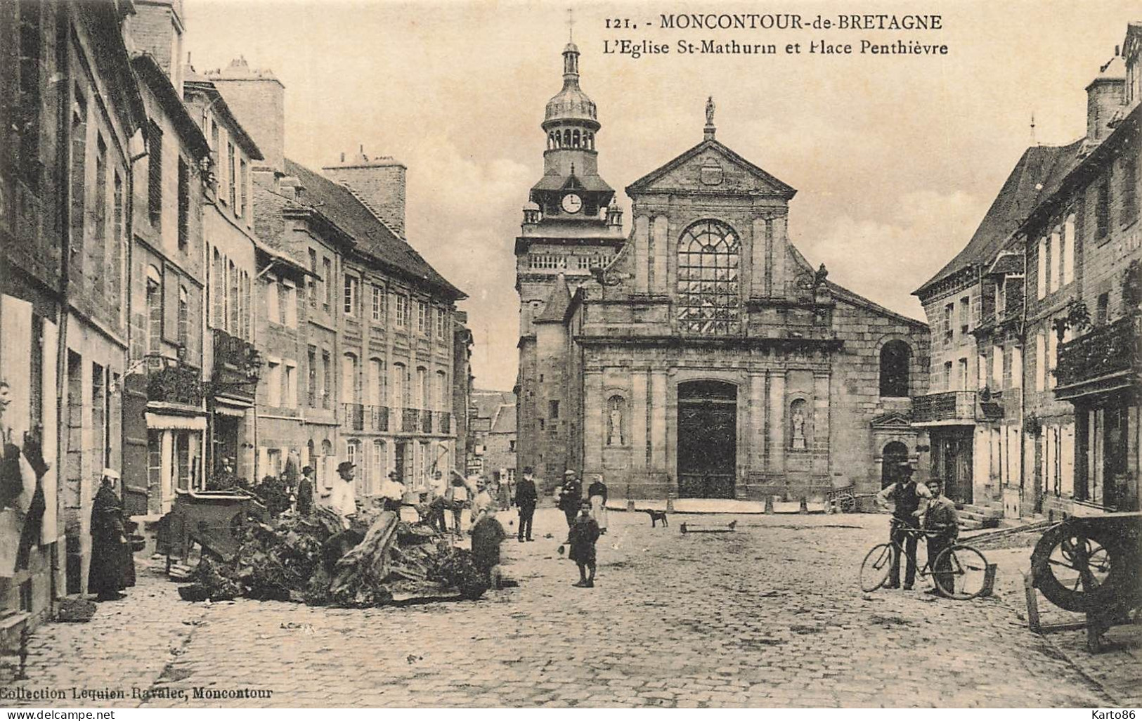 Moncontour De Bretagne * Place Penthièvre Et L'église St Mathurin * Travaux ? - Moncontour