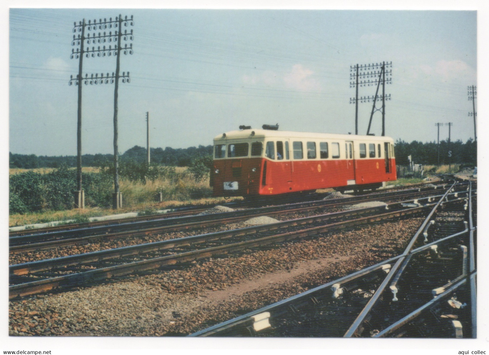 424 CF - GIEVRES (41) - LIGNE DU BLANC À ARGENT - AUTORAIL DE DION OC2 ARRIVANT EN GARE - Eisenbahnen