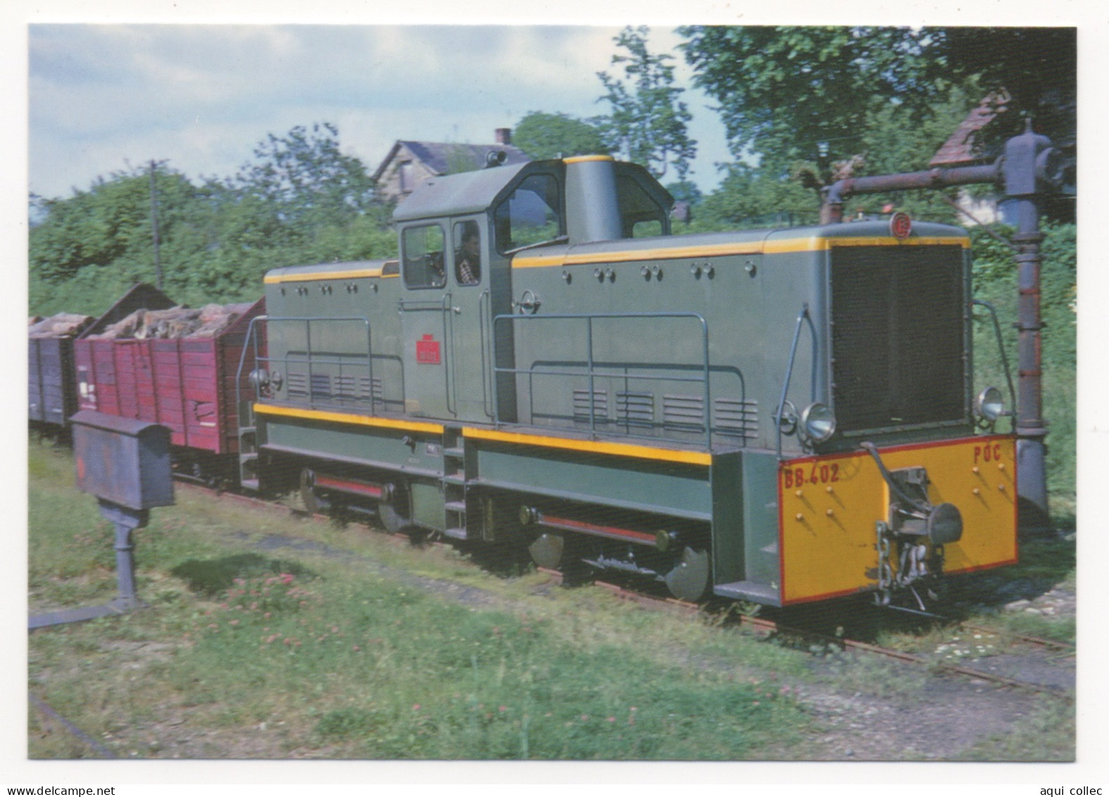 421 CF - LE LONZAC (19) - LIGNE DE SEILHAC À TREIGNAC - LOCOMOTIVE BB 402 MANOEUVRANT EN GARE - Eisenbahnen