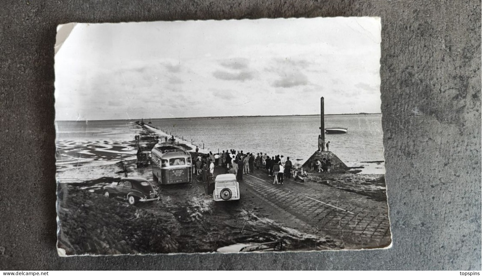 ED JEHLY POUPIN CARTE POSTALE CP NOIRMOUTIER PASSAGE DU GOIS AUTOCAR PEUGEOT 203 ANNEES 50 BE - Autobús & Autocar