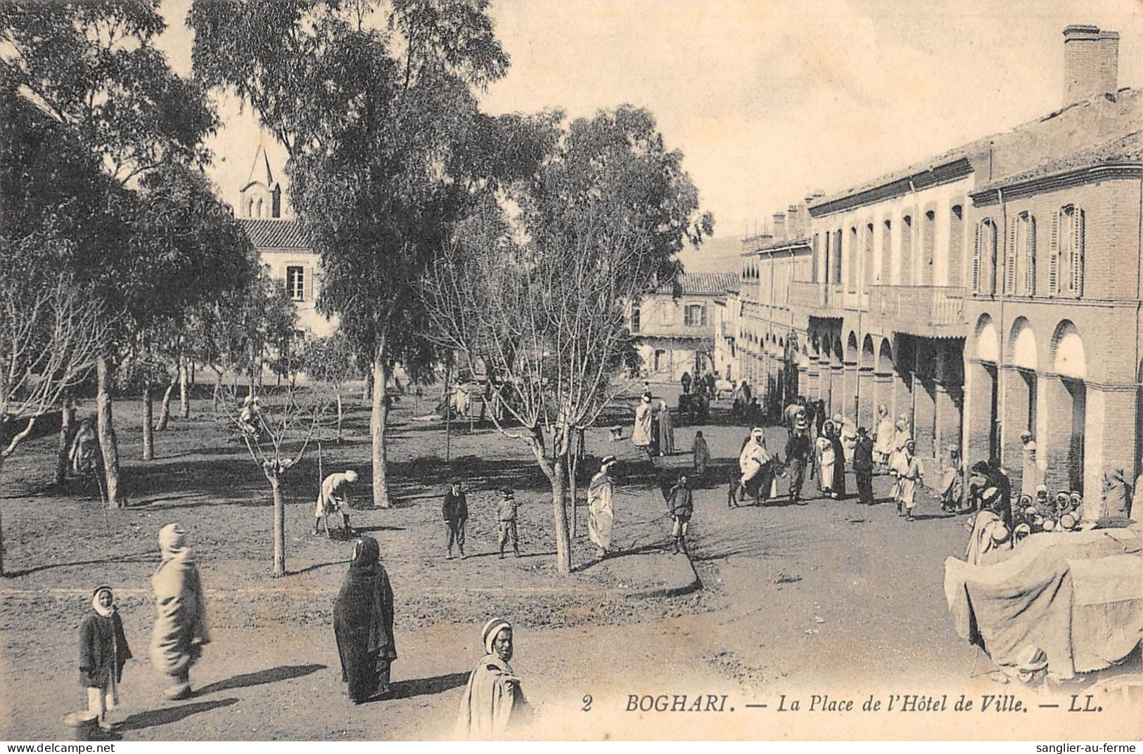 CPA ALGERIE / BOGHARI / LA PLACE DE L'HOTEL DE VILLE - Andere & Zonder Classificatie