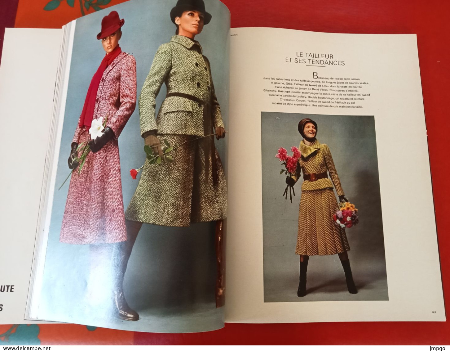 Officiel de la Mode et de la Couture Paris Sept 1970 Collections Hiver Dior Balmain Cardin Nina Ricci Courrèges