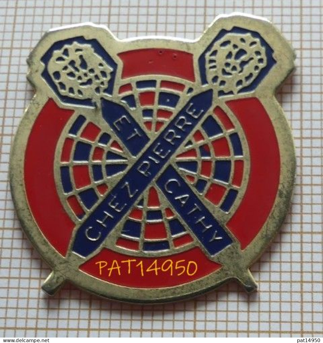 PAT14950 FLECHETTES DARTS CHEZ PIERRE ET CATHY CIBLE - Bogenschiessen