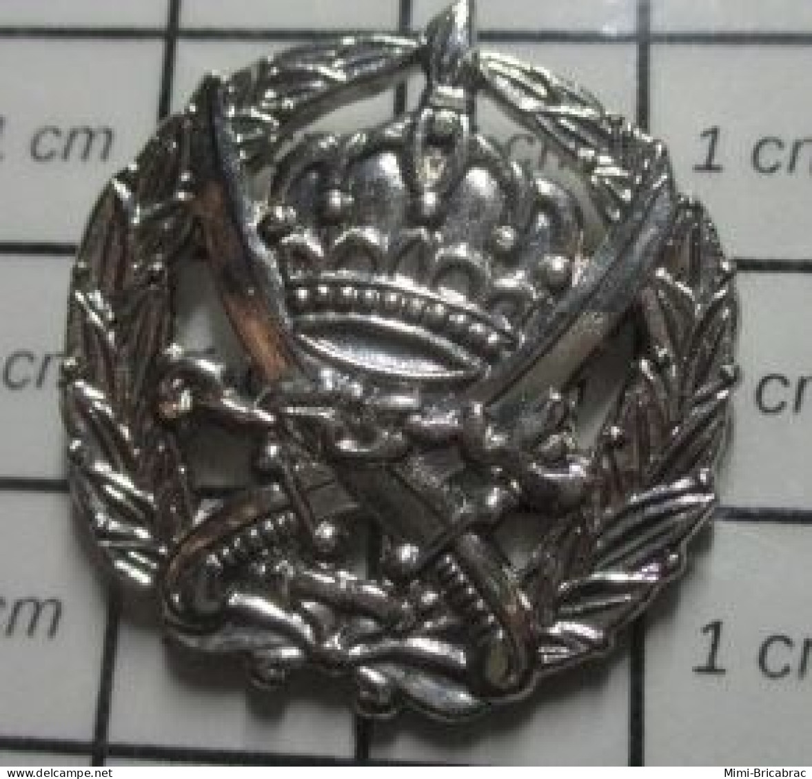 1920 Pin's Pins / Beau Et Rare / MILITARIA / INSIGNE METAL ARGENT ARMEE ANGLAISE A IDENTIFIER - Army