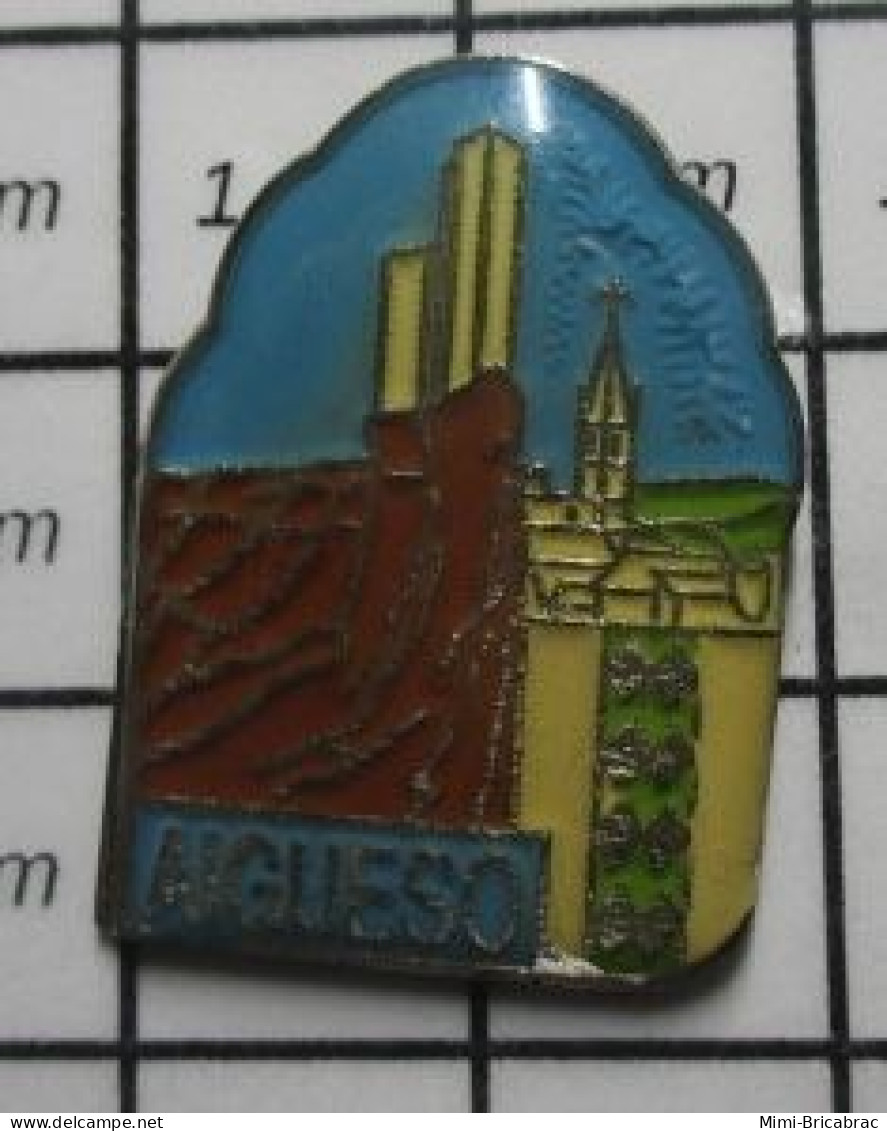 1920 Pin's Pins / Beau Et Rare / VILLES / AIGUESO EGLISE CLOCHER Par FA7 - Villes