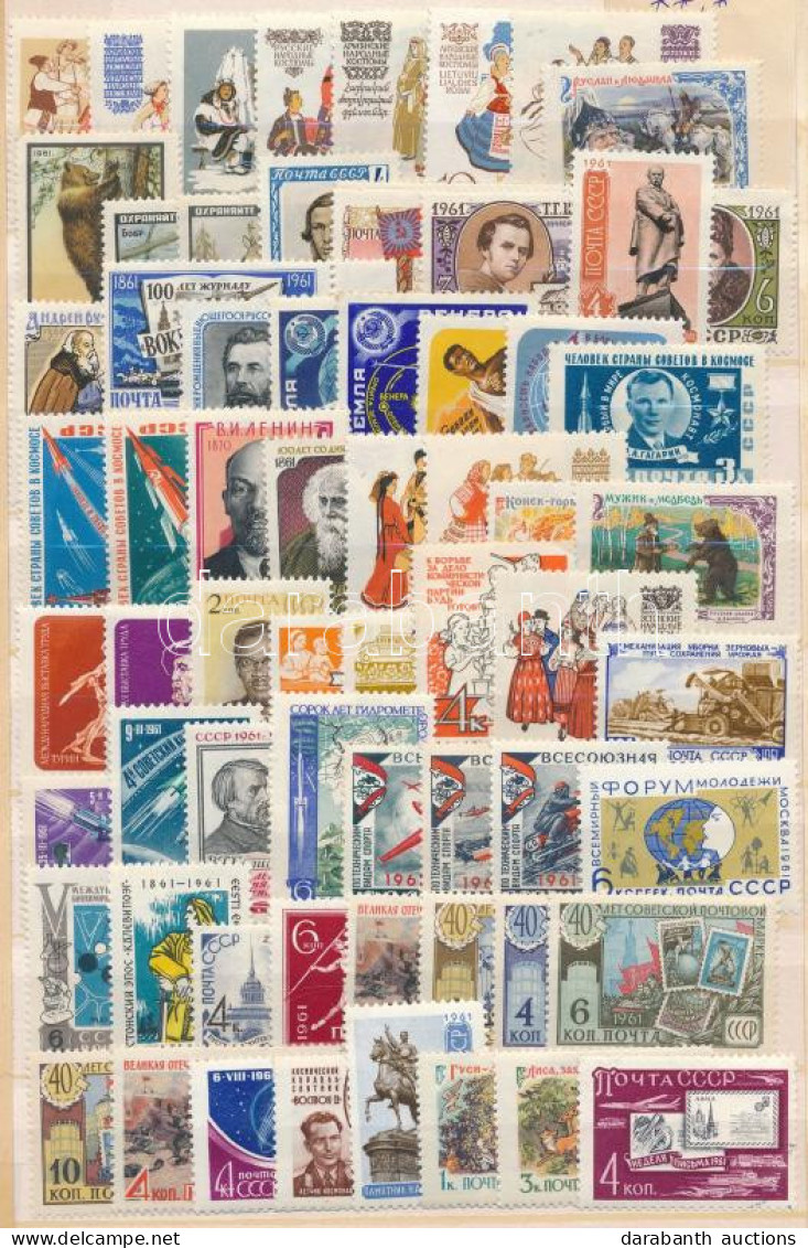 **, * Szovjetunió 1961-1962 Nagyrészt Postatiszta összeállítás Kb. 126 Db Bélyeg, Közte Sorok, önálló értékek Közepes Be - Andere & Zonder Classificatie