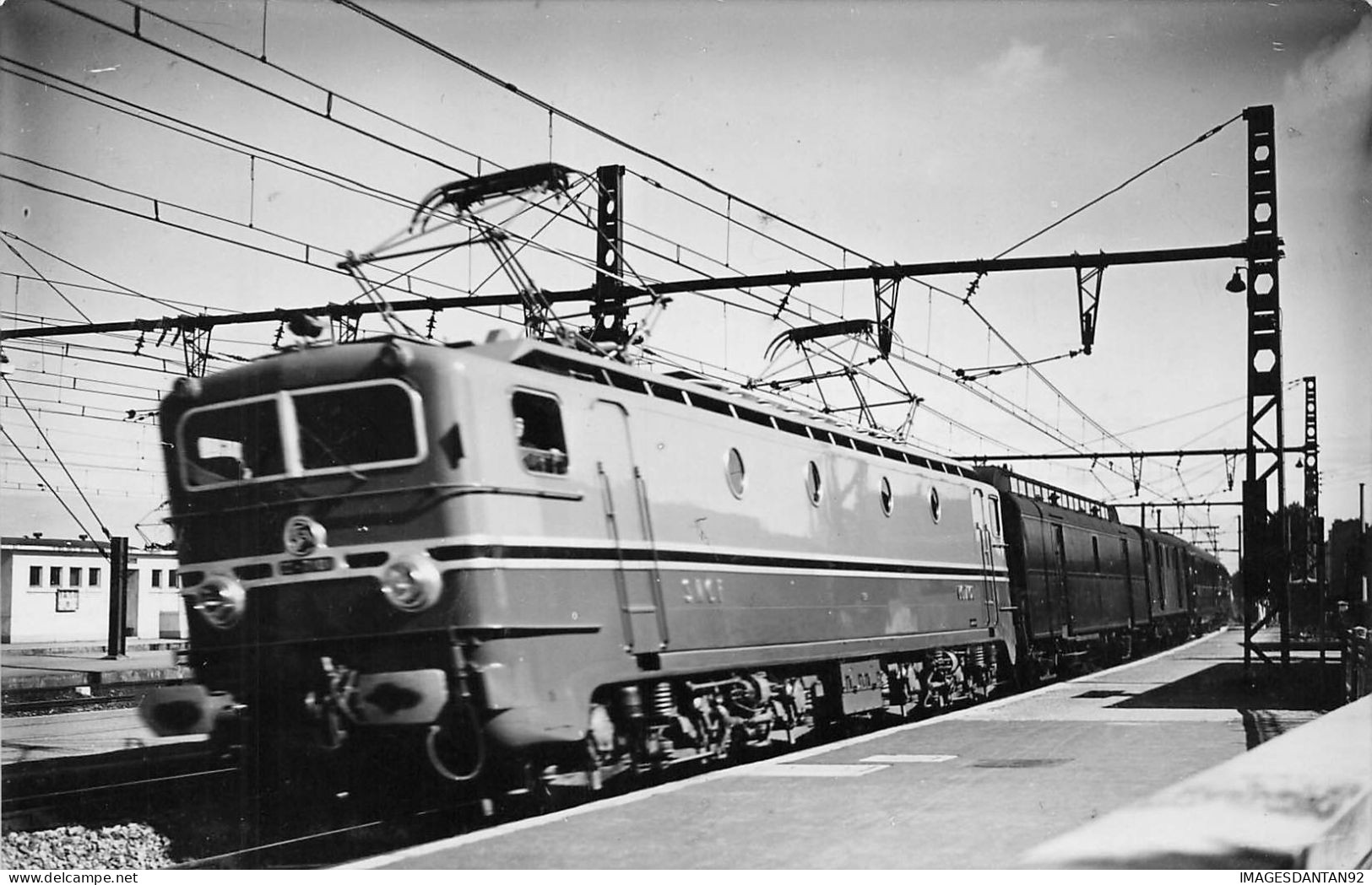 TRAIN #FG56905 TRAIN ELECTRIQUE LOCOMOTIVE N° SNCF CARTE PHOTO FENINO A LOCALISER - Eisenbahnen