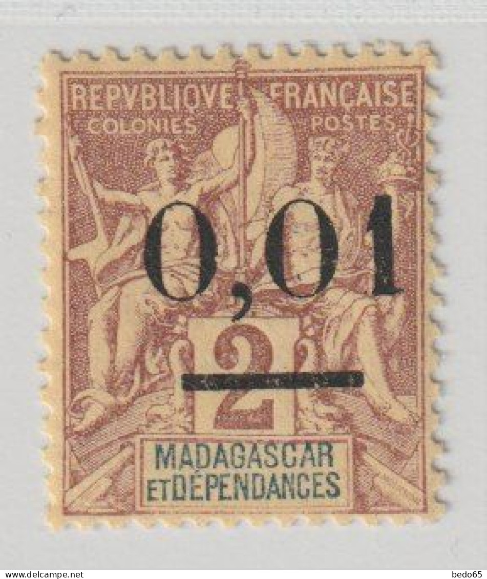 MADAGASCAR  TYPE GROUPE SURCHARGE T2  N° 51 VARIETE BARRE DU 1 PLUS COURTE NEUF** LUXE - Unused Stamps