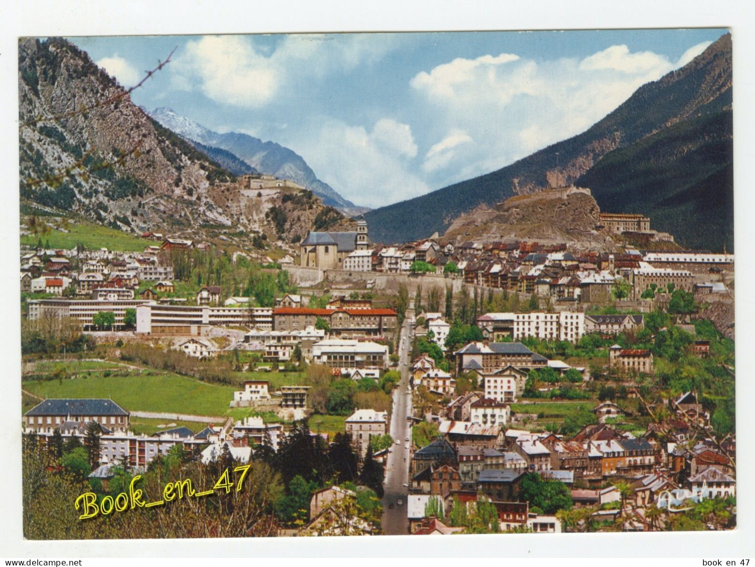 {87217} 05 Hautes Alpes Briançon , Ville Basse De Sainte Catherine , Vieille Ville Fortifiée Par Vauban , Le Chaberton - Briancon