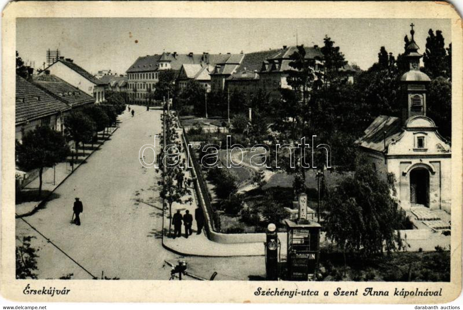 T3 1942 Érsekújvár, Nové Zámky; Széchenyi Utca, Szent Anna Kápolna, Benzinkút / Street, Chapel, Gas Station (EM) - Unclassified