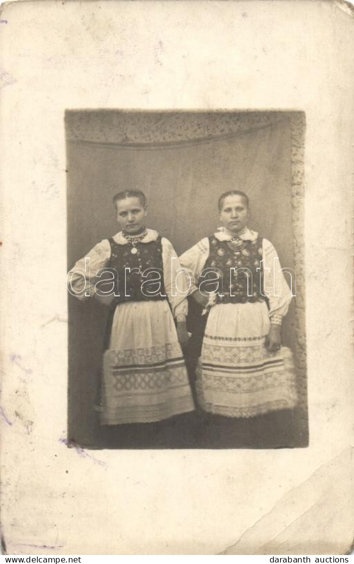 ** T3 Hungarian Folklore, Photo (EB) - Non Classés