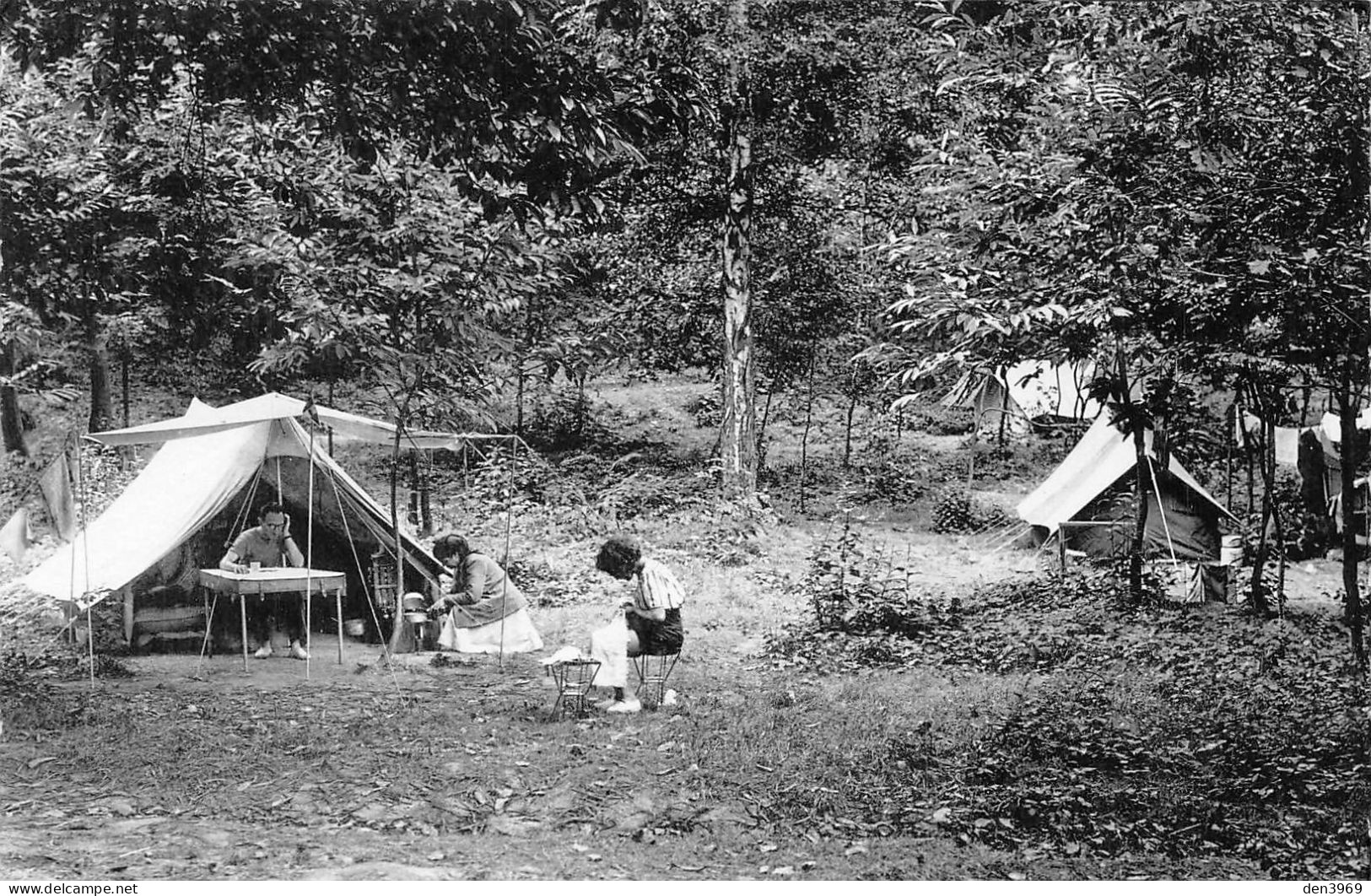 Le PLESSIS-ROBINSON (Hauts-de-Seine) - Le Camping Du Parc Hachette - Ecrit (2 Scans) - Le Plessis Robinson