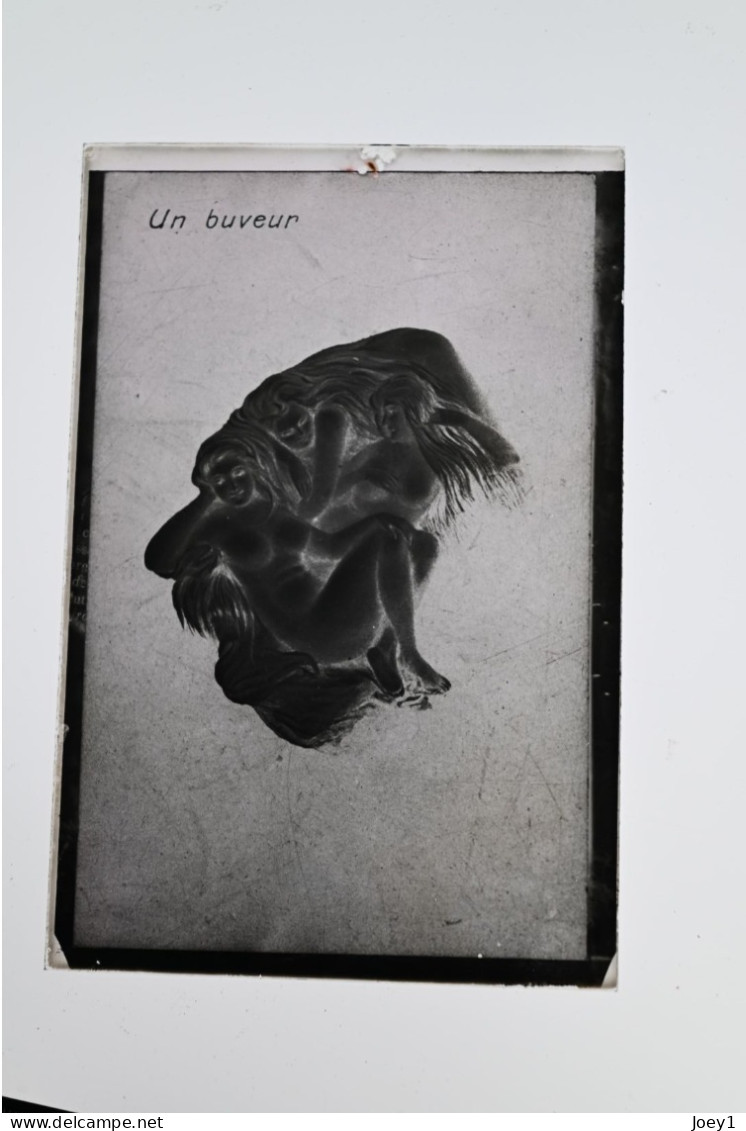 Négatif Original De La Carte Postale Un Buveur D Après L œuvre De Arcimboldo, Collection Gérard Lévy - Glass Slides