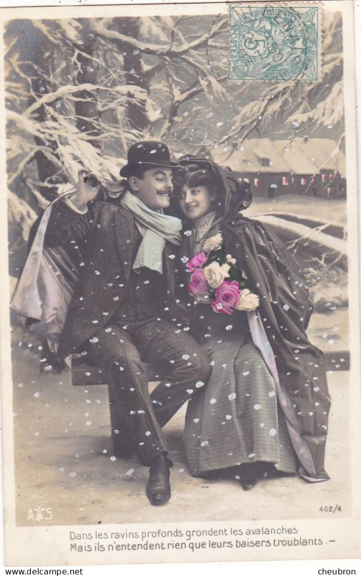 COUPLES. CPA FANTAISIE..SÉRIE COMPLÈTE DE 5 CARTES  COUPLE.. " SOUVENIRS SIUS LA NEIGE ". ANNÉE 1906 + TEXTE