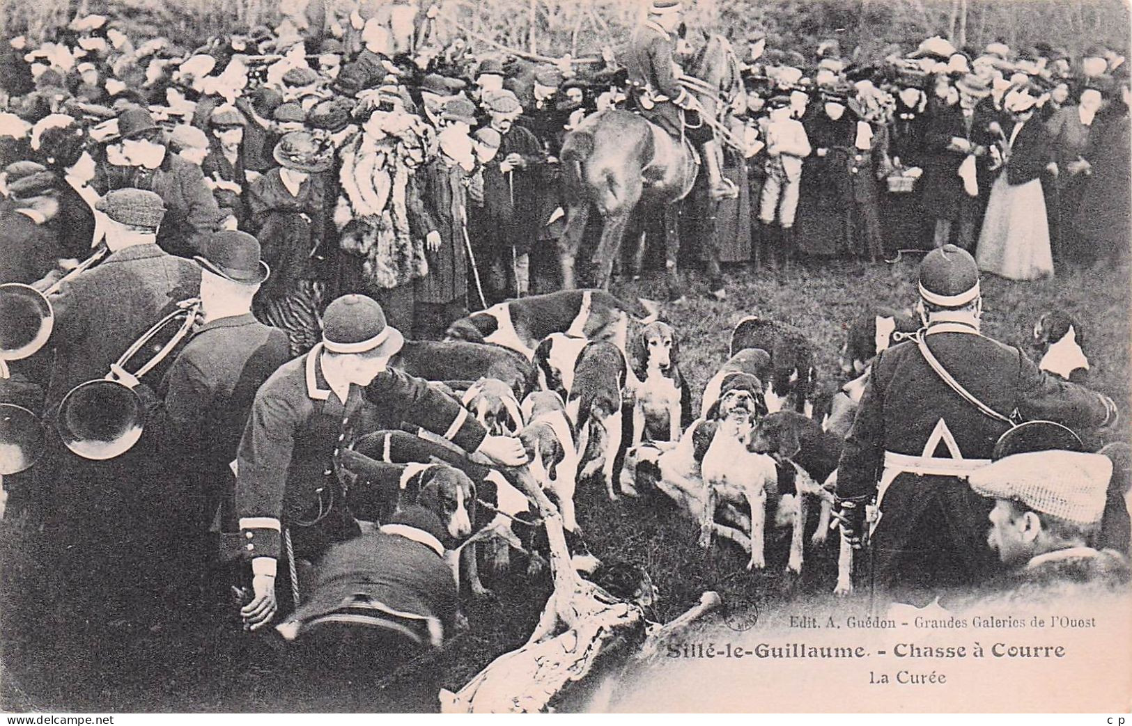 Sille Le Guillaume - Chasse A Cour - La Cuvée -  CPA °J - Sille Le Guillaume