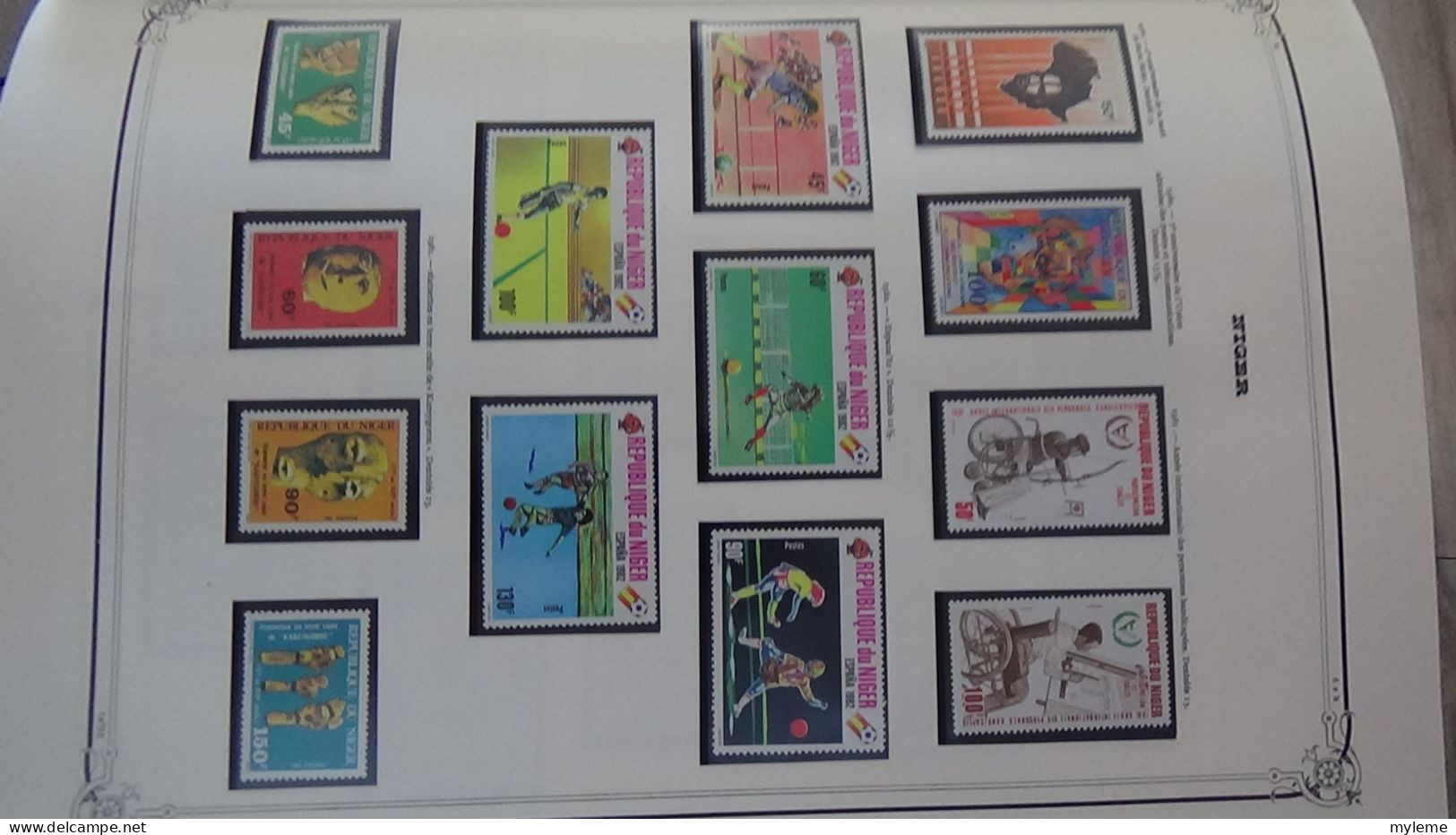 BC100 Collection de timbres et blocs ** du Niger sur feuille d'album.  A saisir !!!