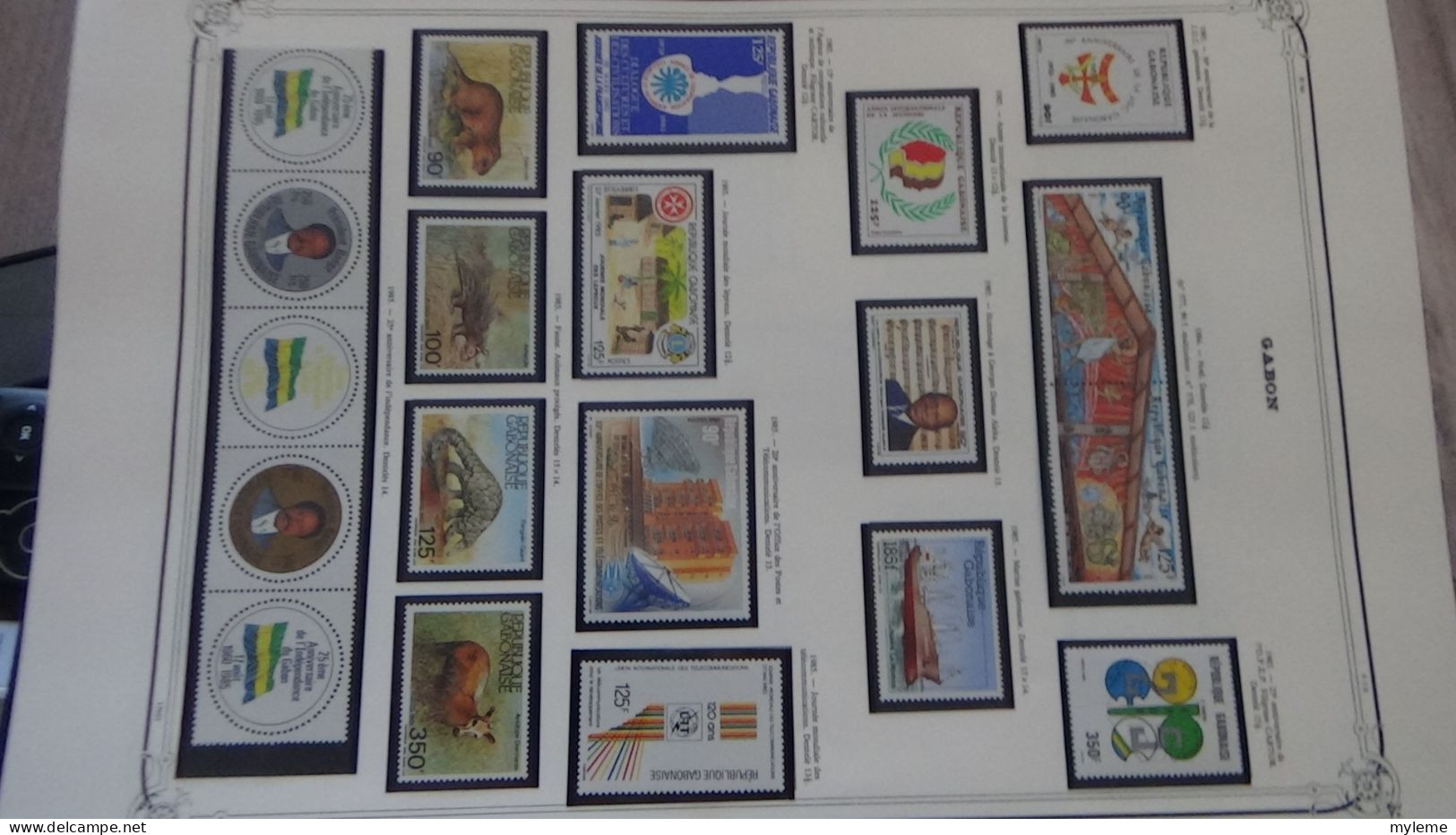 BC101 Collection de timbres et blocs ** du Gabon sur feuille d'album.  A saisir !!!