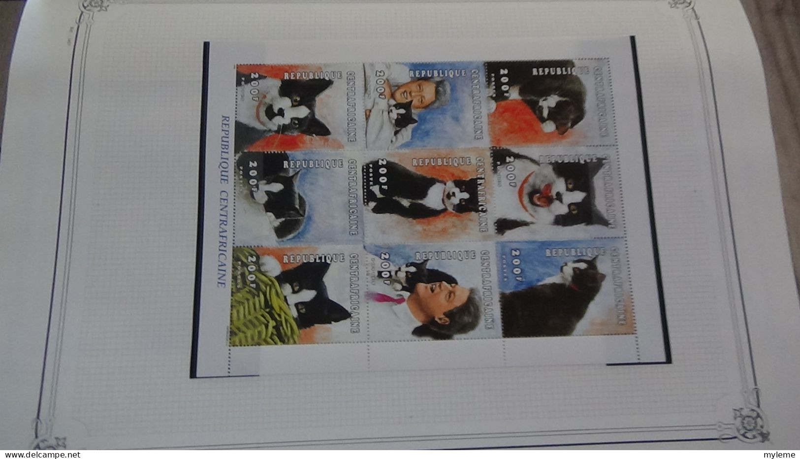 BC102 Collection de timbres et blocs ** de Centrafrique sur feuille d'album.  A saisir !!!