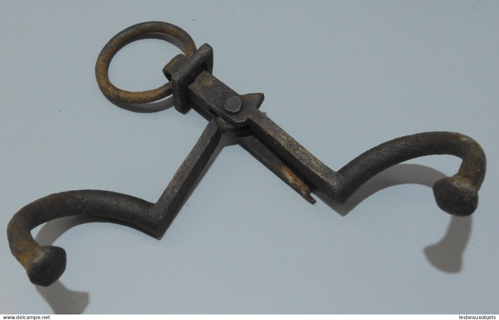 -ANCIEN PINCE NEZ PINCE MUSEAU VACHE ou TAUREAU Objet de la Ferme OUTIL XXe    E